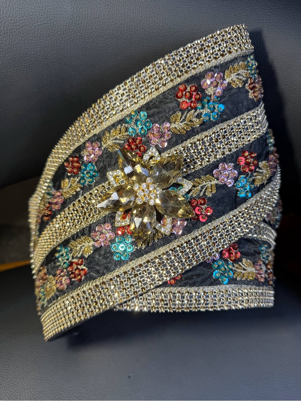 Whittall&Shon Church women’s Hat Swarovski Crystals pre owned Great Condition